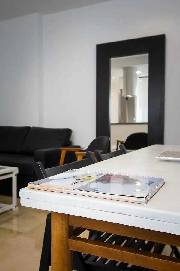 Holidays2Malaga Old Town Hotel Apartment